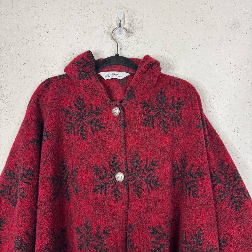 The Vermont Country Store Snowflake Hooded Poncho Cape Shawl Sweater - Picture 2 of 10
